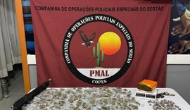 Homem é preso por porte de duas armas de fogo e 370 papelotes de maconha