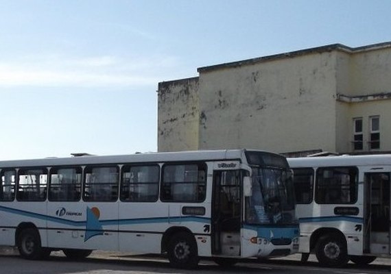 Mudança de linhas de ônibus intermunicipais é suspensa
