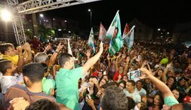 Infectologista fala sobre o risco das aglomerações em comícios