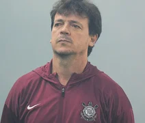 Corinthians perde titular para clássico com Santos após cartão amarelo