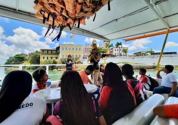 Estudantes aprendem sobre história de Penedo e preservação do Rio São Francisco