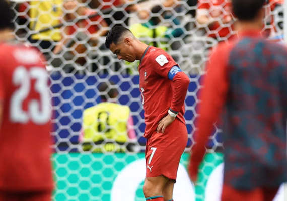 Cristiano Ronaldo é criticado por meia do Congo após partida: ''Não é mais o mesmo''