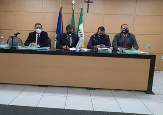 Câmara Municipal de Arapiraca realiza sessão presencial