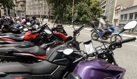 Trabalhador por aplicativo ganha mais, porém tem jornadas mais longas