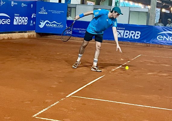 Onze Brasileiros brigam por últimas vagas na chave principal do torneio internacional de Maceió (AL) nesta segunda-feira