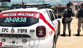 Suspeito de duplo homicídio tenta fugir e acaba preso com arma e maconha