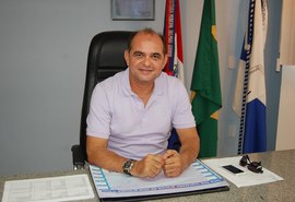 “Padre Eraldo deveria ter bom senso e renunciar a prefeitura”