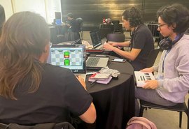 Presença feminina é conquista de espaço na maratona de games da Roga DX