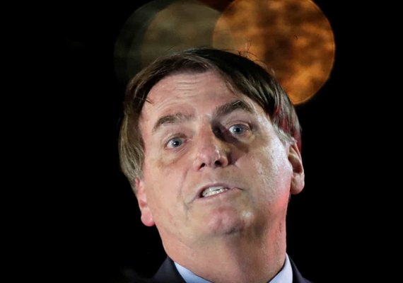 Bolsonaro se reúne com médicos para debater coronavírus e deixa Mandetta de fora