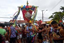 Frevo anima segundo dia de folia em Maceió