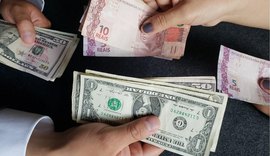 Dólar fecha em R$ 5,68 e bolsa sobe mais de 3%