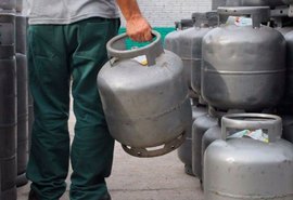 Preço do petróleo provoca aumento no valor do gás de cozinha