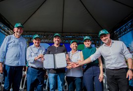 Ministro e governador lançam programa que vai beneficiar mais de sete mil agricultores em Alagoas