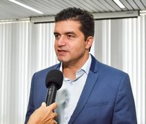 Pré-candidato ao governo participa de reunião com presidente nacional do PSD