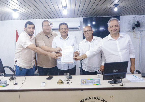 Júlio Cezar e Silvio Camelo empossam nova diretoria do CSE e reforçam apoio ao clube