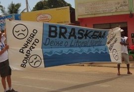 Moradores fazem novo protesto contra a instalação da Braskem no litoral norte