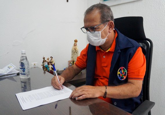 Prefeitura de Atalaia decreta toque de recolher para conter avanço da Covid-19