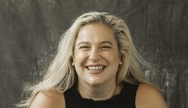 Alice Caymmi faz tributo emocionante a Nana Caymmi no Projeto Seis & Meia