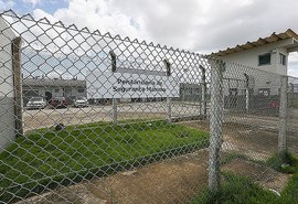 Advogado é preso após entregar drogas e celulares para reeducando em presídio de Maceió