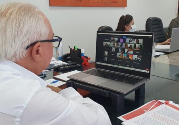 AMA e Educação discutem retorno seguro das aulas nos municípios