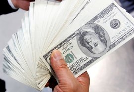 Dólar sobe para R$ 5,43 e bolsa cai para menor nível desde 2020