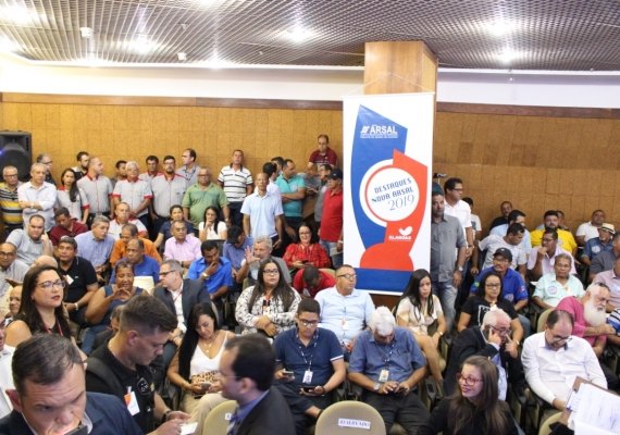 Arsal premia instituições e trabalhadores das áreas de transporte, gás natural e saneamento