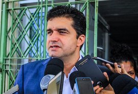 Rui tenta encontrar candidato de oposição ao governo