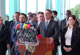 Em discurso de dois minutos, Bolsonaro não reconhece derrota e diz que manifestações são pacíficas