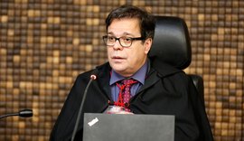 Presidente do TJAL recebe título de cidadão honorário de Maceió