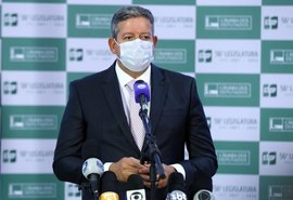 Nas redes sociais, Arthur Lira diz que Brasil precisa de 'mais trabalho e menos confusão'