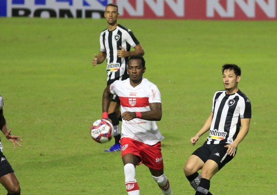 Atacante Hyuri tem proposta do futebol árabe e deve deixar o CRB