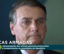 Bolsonaro chora em cerimônia com militares em Brasília