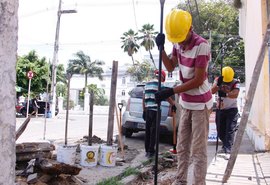 Obras de regularização das calçadas e acessibilidade são iniciadas no Centro de Maceió