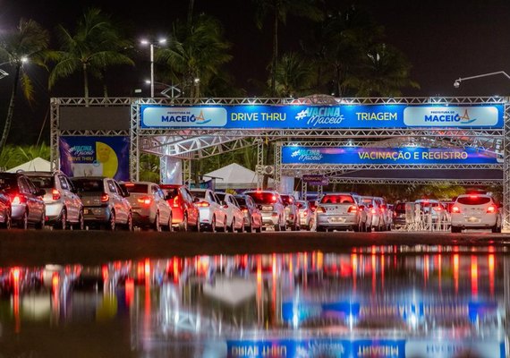 Prefeitura de Maceió retoma 'Corujão da vacina' contra a Covid-19 nesta segunda-feira (17)