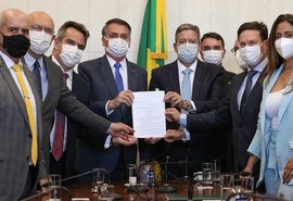 Novo Bolsa família tem varias propostas e uma delas é que o benefício chegue a R$ 1.200