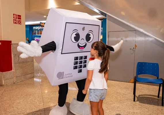 TRE promove treinamento de eleitores no Pátio Shopping e Festival Nerd