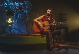 Jonavo e sua “Revoada Acústica” vão encantar o público no Teatro Deodoro