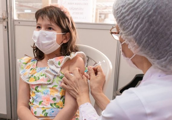 Maceió começa a vacinar crianças de 5 anos sem comorbidades nesta terça-feira (1º)
