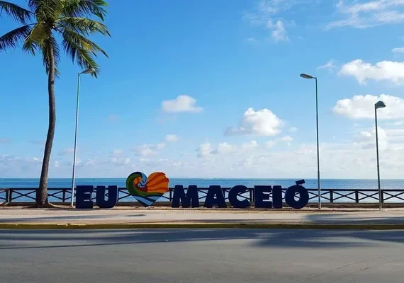 Maceió é premiada com troféu “Excelência Turística”