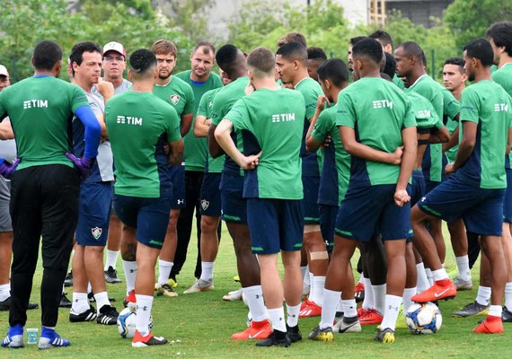 Com salários atrasados, jogadores do Fluminense se recusam a treinar