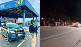 Carreta com garrafas de vidro tomba na BR-316 e motorista fica preso às ferragens