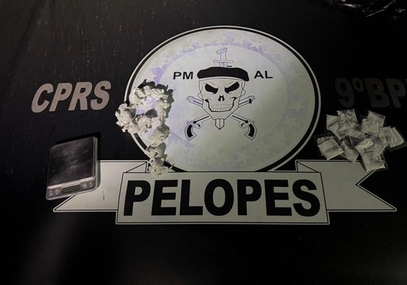 Jovem de 19 anos é preso com drogas e balança em Delmiro Gouveia