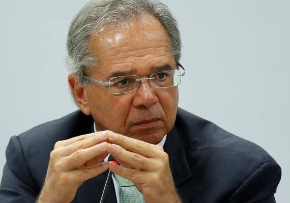 Valor do auxílio emergencial diminui mais de 50%