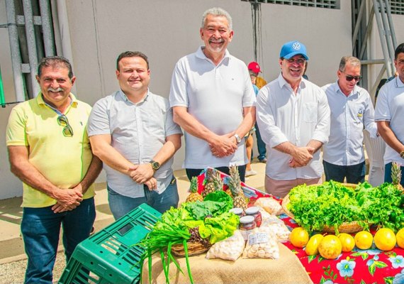 Prefeito de Arapiraca anuncia recursos para a agricultura familiar