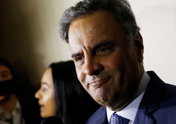 Aécio diz a Anastasia que não vai participar de atos da campanha