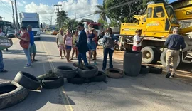 Moradores realizam protesto por falta de água e infraestrutura Marechal Deodoro