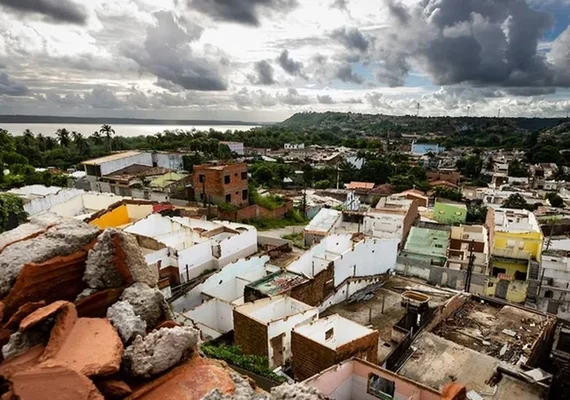 Braskem formaliza registro de imóveis indenizados em áreas atingidas pela mineração em Maceió
