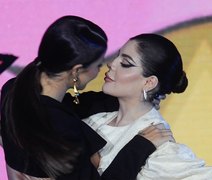 Vídeo: Gkay e Boca Rosa dão beijão em evento: “O poder da boquinha”