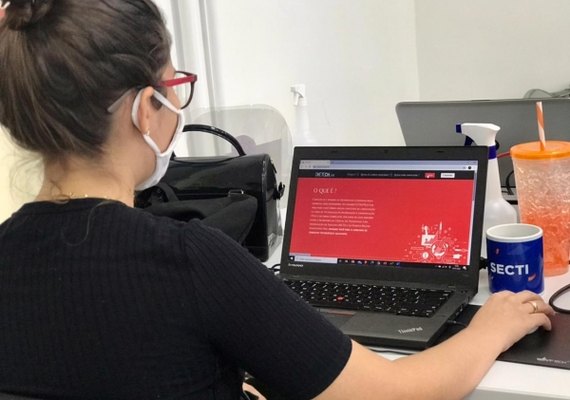 Programa de cursos em tecnologia alcança mil jovens em 15 dias
