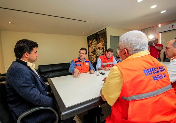 Cerca de R$ 2,4 milhões serão liberados para ajuda humanitária no bairro do Pinheiro